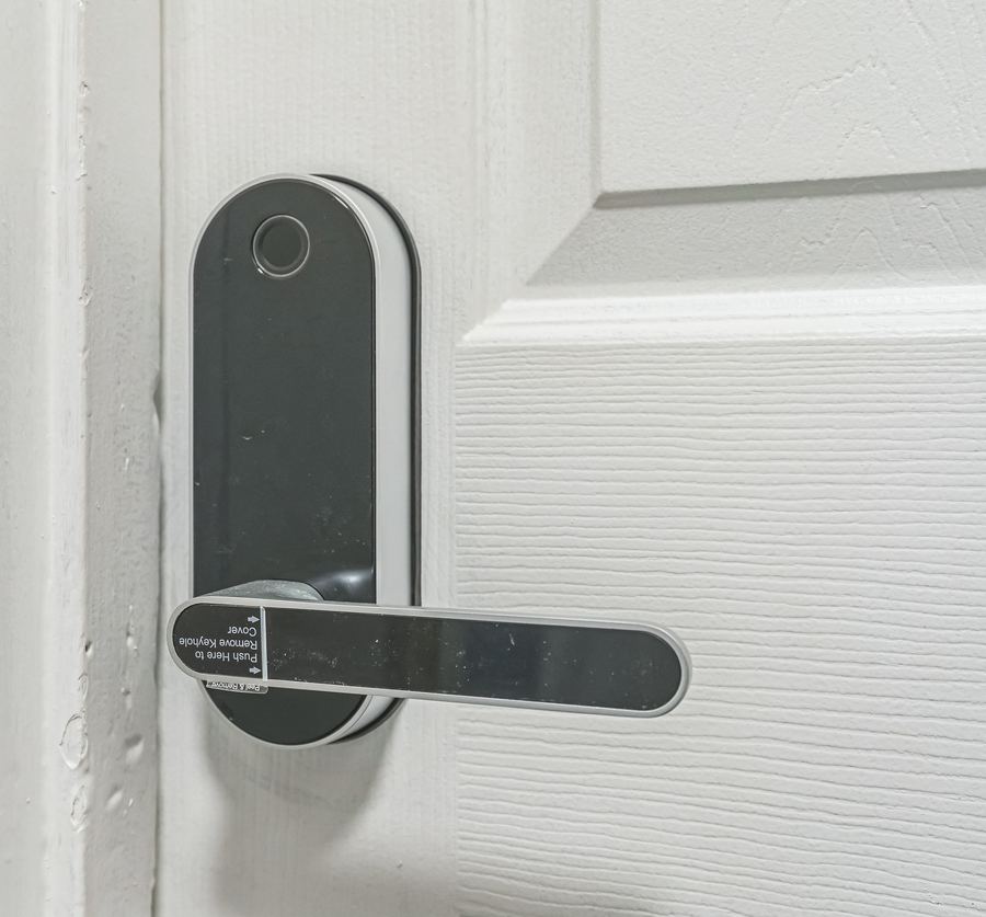 Keyless smart lock