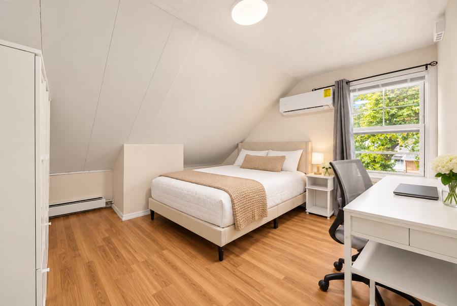 Room 9