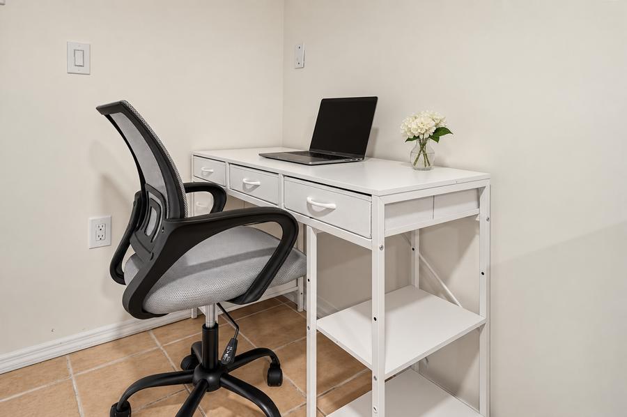 Room 11 Desk