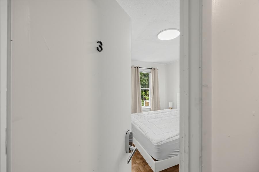 Room 3 Door