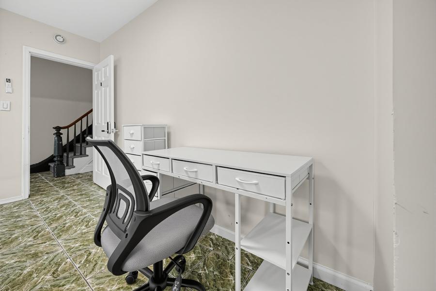 Room 1 Desk