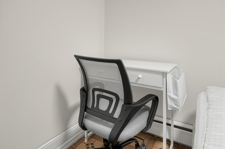 Room 5 Desk